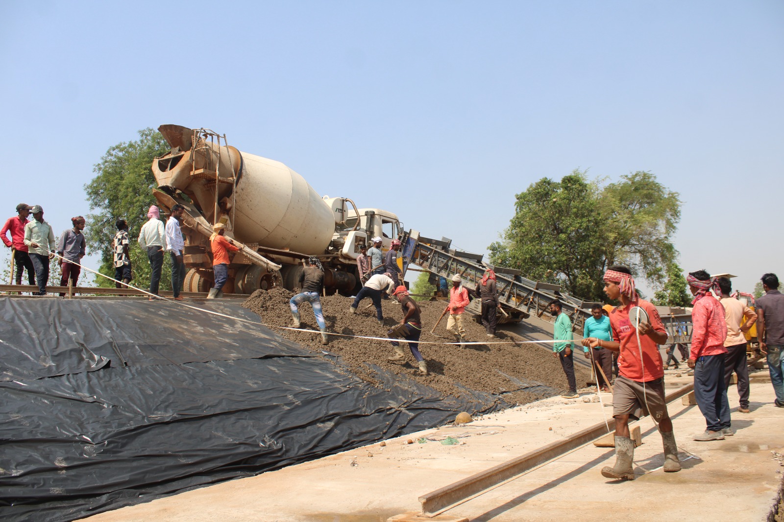 PAIRI LINING PROJECT, DIST. - GARIYABAND (C.G.)